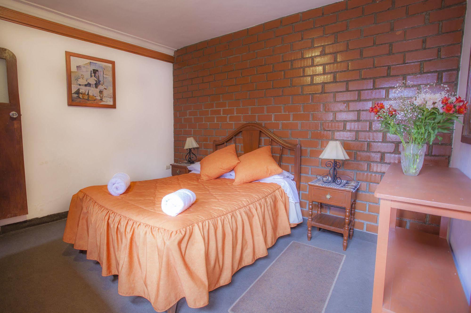 Bed and Breakfast Alojamiento Soledad Huaraz  Exterior foto